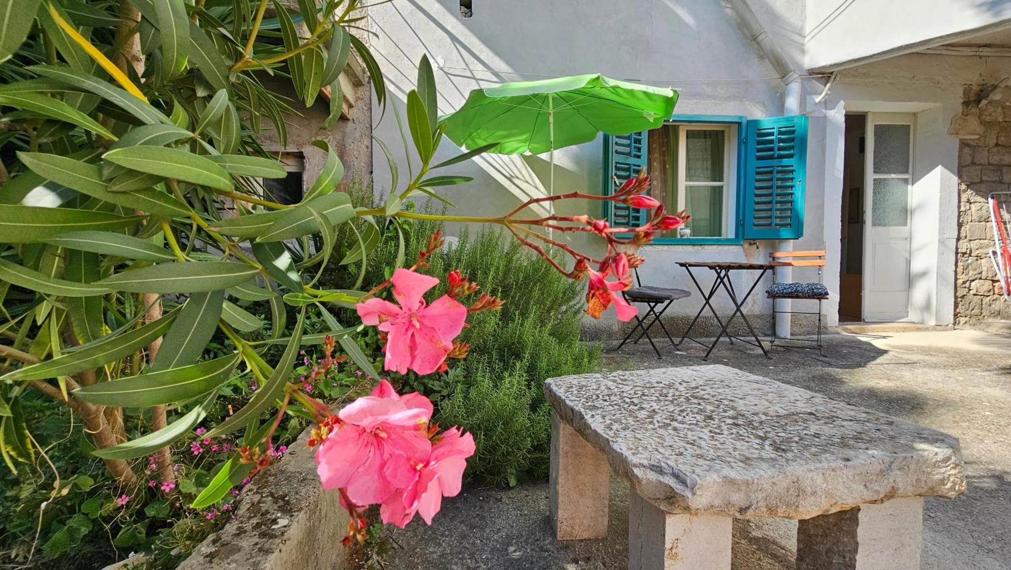 Eufrasiana Apartments Porec Esterno foto
